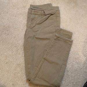 Mossimo denim, mid rise jegging, size 6/28, skinny cut, stretchy